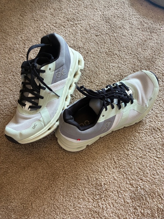 On Running Shoes - On Cloudrunner Waterproof Running Shoes Mint Green White Grey Sneakers size 8
